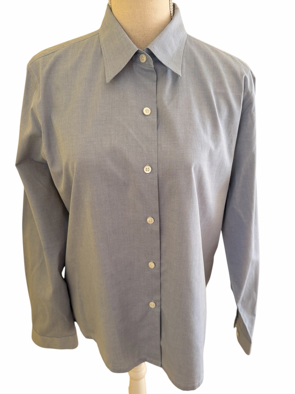 Travelsmith Classic Light Blue Cotton Button-Up Shirt  14